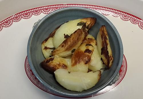 תפוחי אדמה ומרווה בתנור